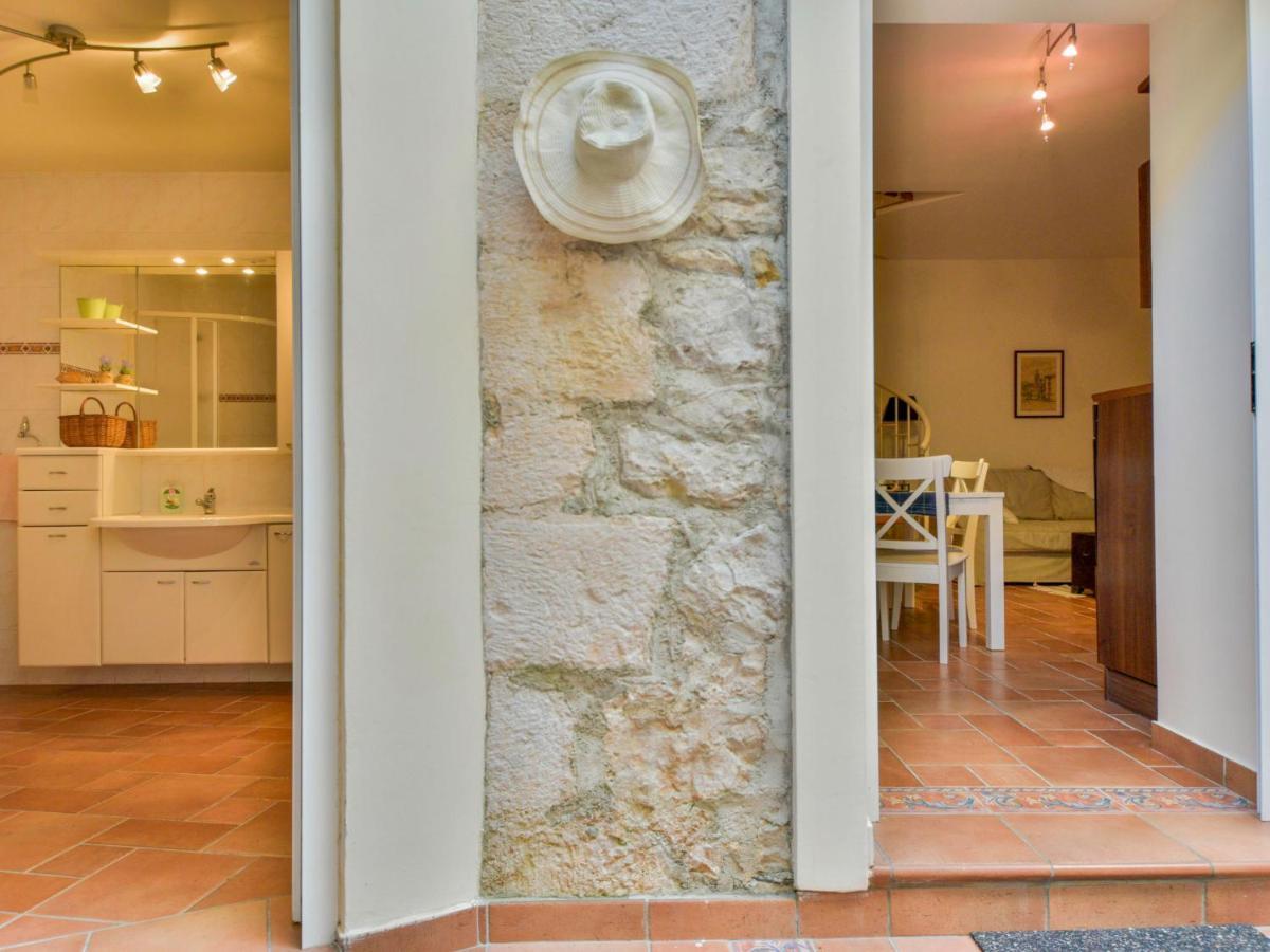 Holiday Home Mali Dvori By Interhome 迪可罗 外观 照片
