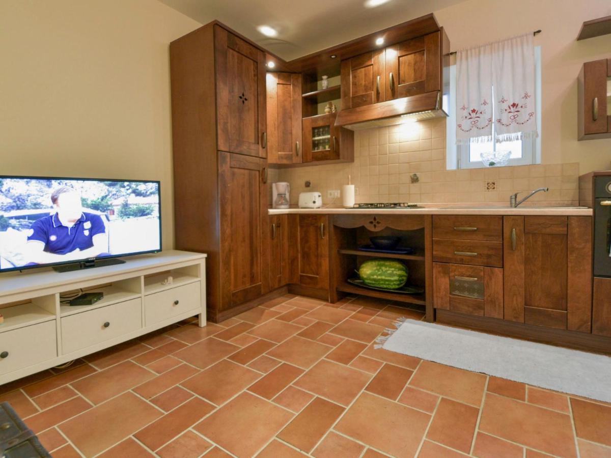 Holiday Home Mali Dvori By Interhome 迪可罗 外观 照片